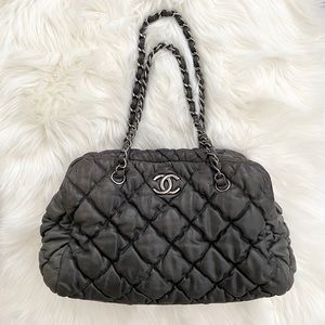 🖤CHANEL Diamond Quilted Leather Bowler Bag